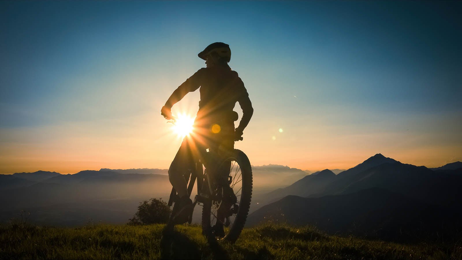Is Mountain Biking Good Training for Road Cycling? - Shreddy